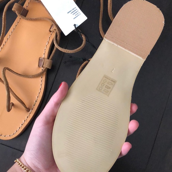 NWT Urban Outfitters Brown Suede Wrap Sandal - Picture 6 of 9